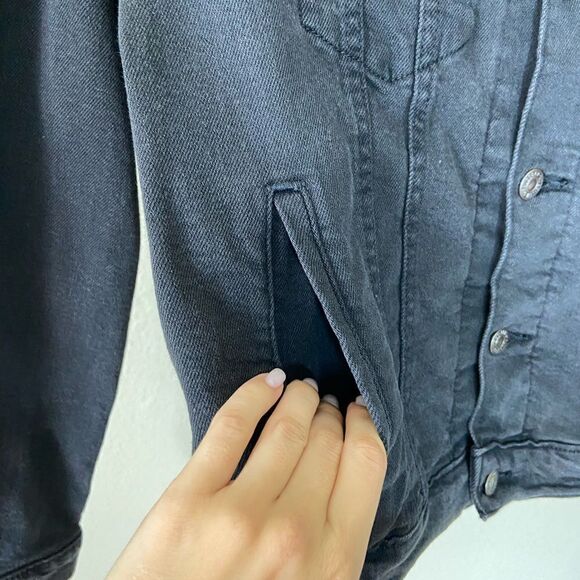Levi’s Ex Boyfriend Trucker Denim Black Jacket Size M - Picture 11 of 11